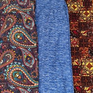 LuLaRoe Tall+Curvy patterned legging 3 pairs.